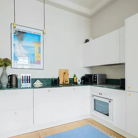 Huoneisto Wehost Yrjonkatu Helsinki